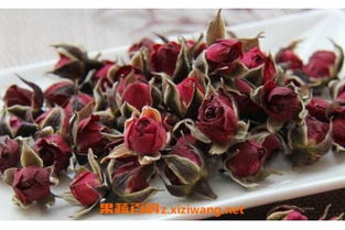 香水玫瑰的功效与作用 平阴玫瑰与金边玫瑰功效的区别
